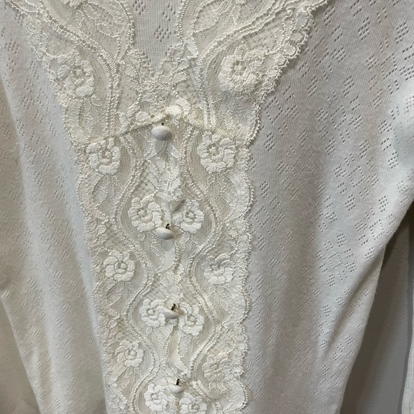 Authentic Dolce & Gabbana sz Xlarge but fits like a s/m lace sweater! - Picture 3 of 5